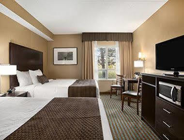 Motel Days By Wyndham Stouffville